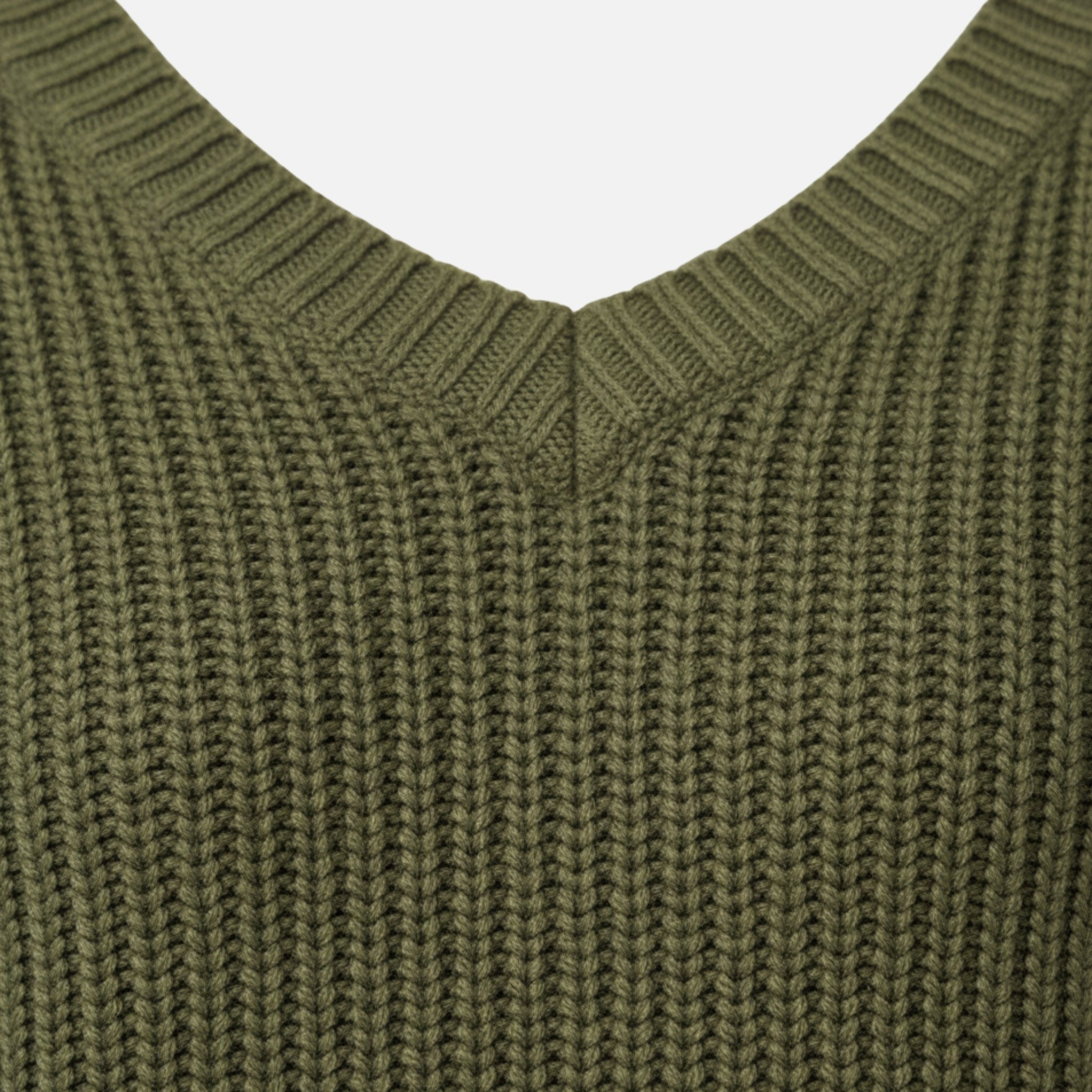 NolaKwin | Gładkie bluzki z długim rękawem i dekoltem w serek – idealne na ciepło i komfort